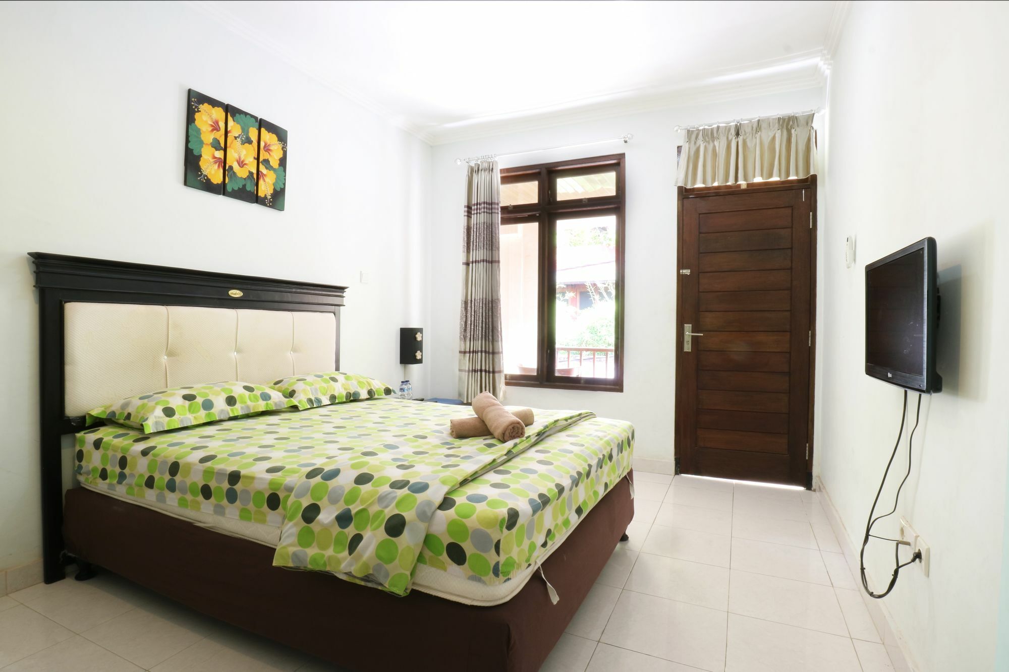Mustika Inn Кута Екстериор снимка