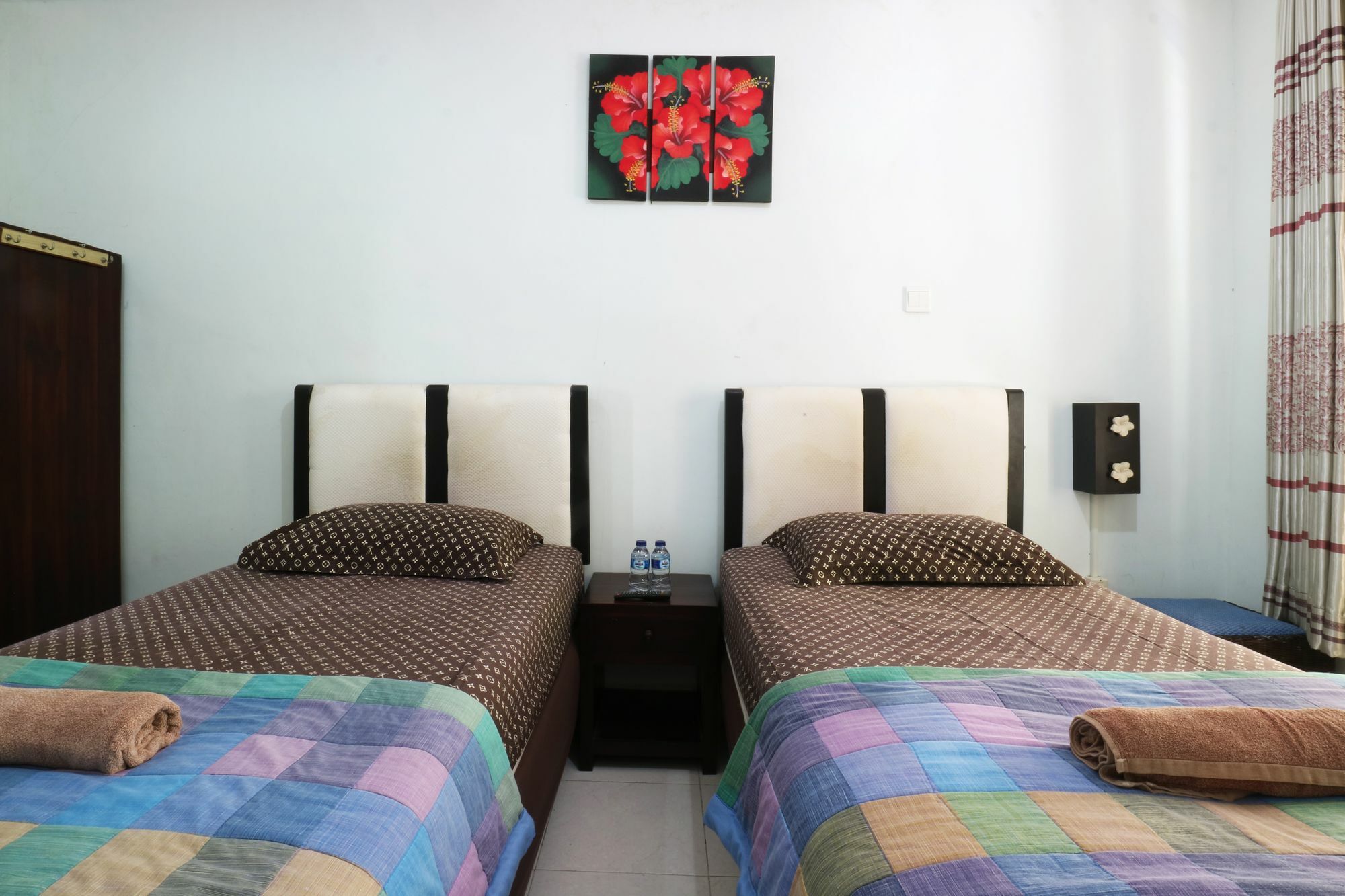Mustika Inn Кута Екстериор снимка